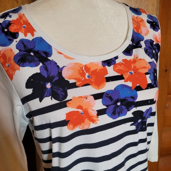 Christopher and Banks Women's Floral Striped Top 3/4 Sleeves Sz M - Picture 2 of 7